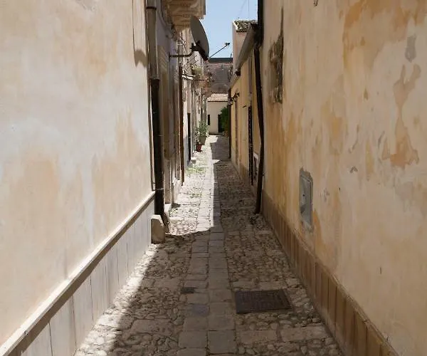 Casa vacanze Qui Ed Ora,guest House. *